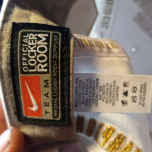 H-16 Nike Ball cap - Picture 9 of 9